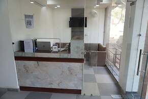 Hotel Rajhans
