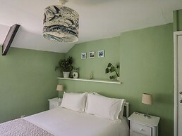 The Spyway Inn
