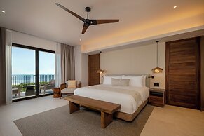 Grand Hyatt Cancun Beach Resort