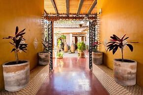 CASA MADERO