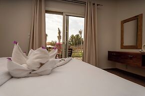 Azad Siwa Hotel