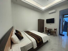 New Highland Hotel