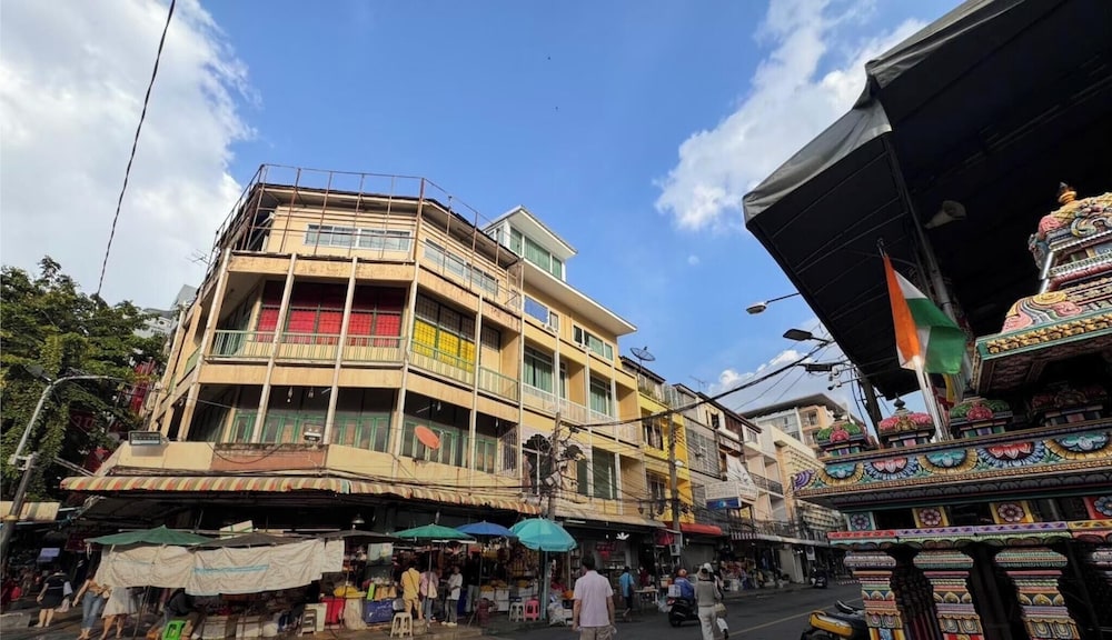 NamasStay Silom