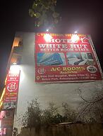 Hotel White Hut