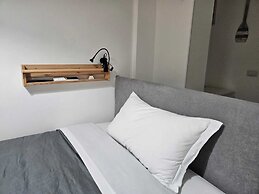 Guest House COLORS