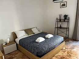STENDARDI S HOUSE