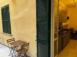 STENDARDI S HOUSE