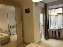 STENDARDI S HOUSE