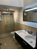STENDARDI S HOUSE