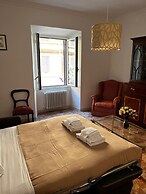 STENDARDI S HOUSE
