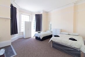 Brookvale Guest House Room 1