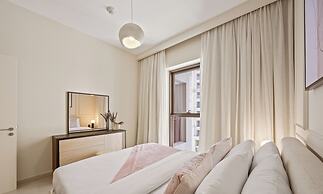 Pink Panther Soft Glam 1BR in Surf 2