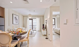 Pink Panther Soft Glam 1BR in Surf 2