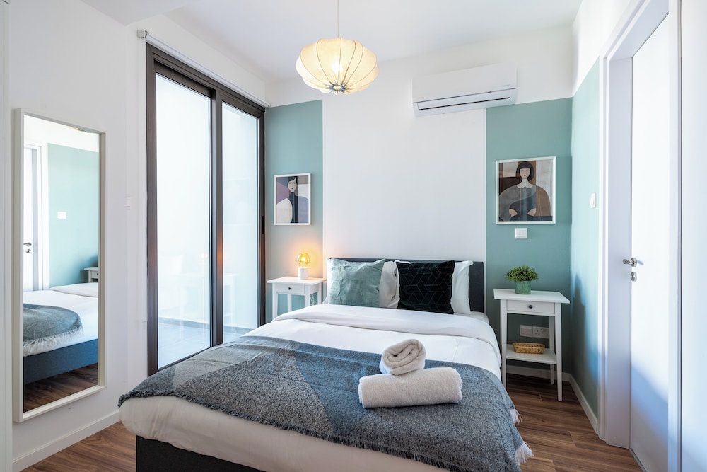 Pauhad 3 - Larnaca Studios & Apts