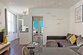 Imperial Middlesex Street Apartments