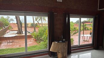 Rocky's Beach Stay