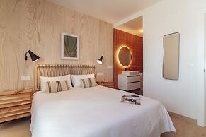 Los Olivos Apartments by Olala Homes