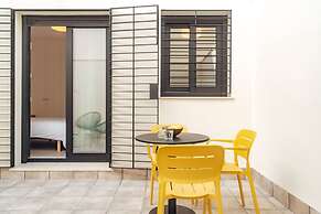Los Olivos Apartments by Olala Homes