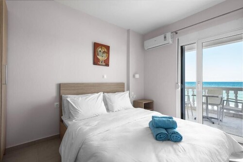 Blue Flag Studios Nilie Hospitality