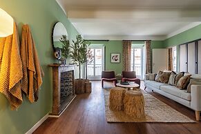 Bagutta Suites