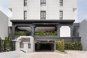Cove Odilia Suite