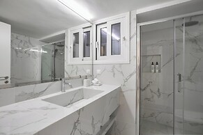 Acropolis Museum Apartment by A&A Residences