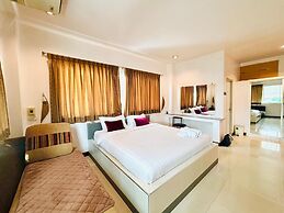 Ree Riverside hotel