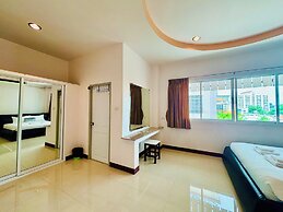Ree Riverside hotel