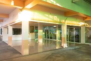 Ree Riverside hotel