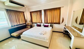 Ree Riverside hotel