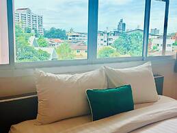 Ree Riverside hotel