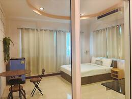 Ree Riverside hotel