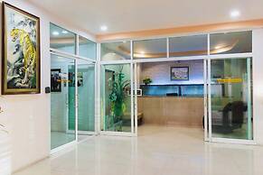 Ree Riverside hotel