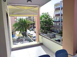 Seaside Apartment Near the City Center