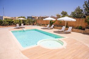 ng Lique Pool Garden Apartment