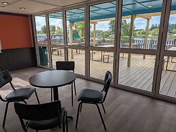 Aquadrome Abode - Billing Aquadrome