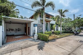 Baan Bua Bt17 By Villacarte