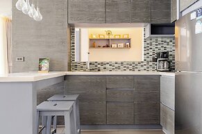 Citygate B307/8 By Villacarte