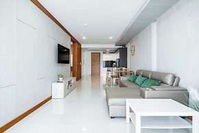 Q2 By Villacarte