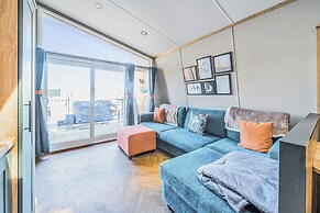 Starlight Skylight - Billing Aquadrome