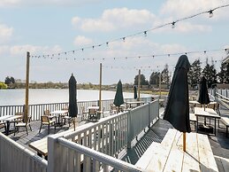 Willowbrook Hideaway - Billing Aquadrome