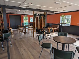 Willowbrook Hideaway - Billing Aquadrome