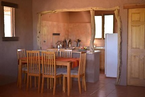 HOSTAL VALLE DE LA LUNA