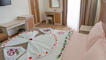 Mr Crane Hotel