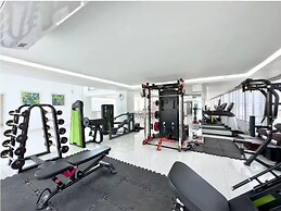 250 sq.ft Studio Apartment with Pool 3