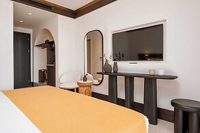 Noir Mykonos