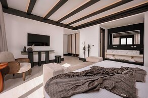 Noir Mykonos