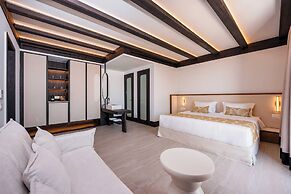Noir Mykonos