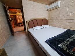 Batra Guest House