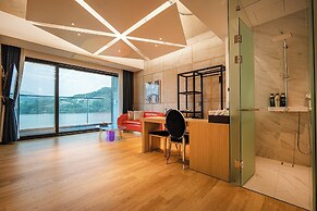 the line hotel